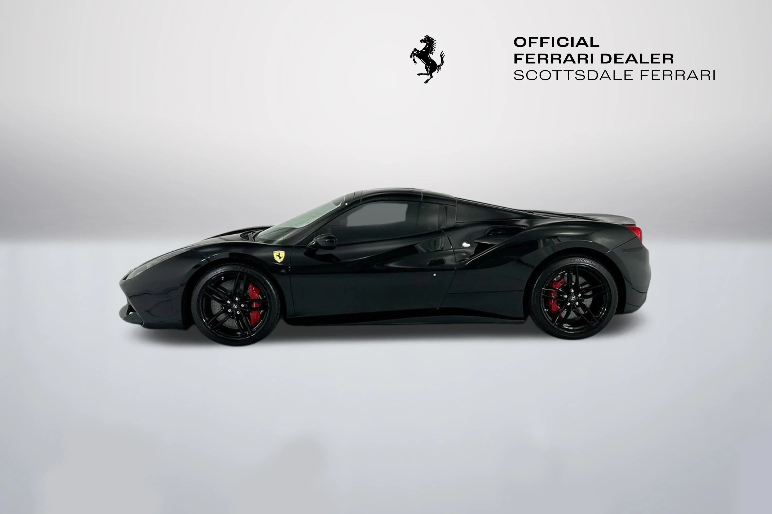 Used 2018 Nero Ferrari  image 16
