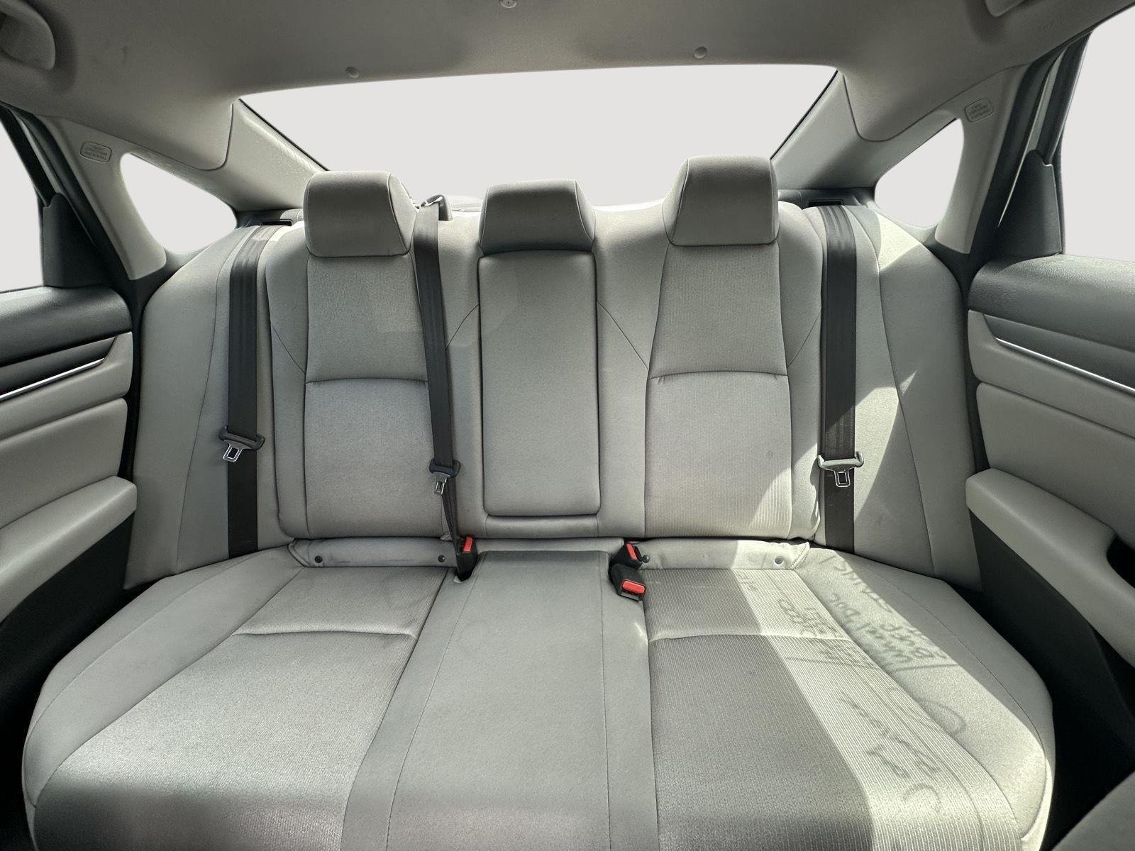 Used 2019 Lunar Silver Metallic Honda LX 1.5T image 12