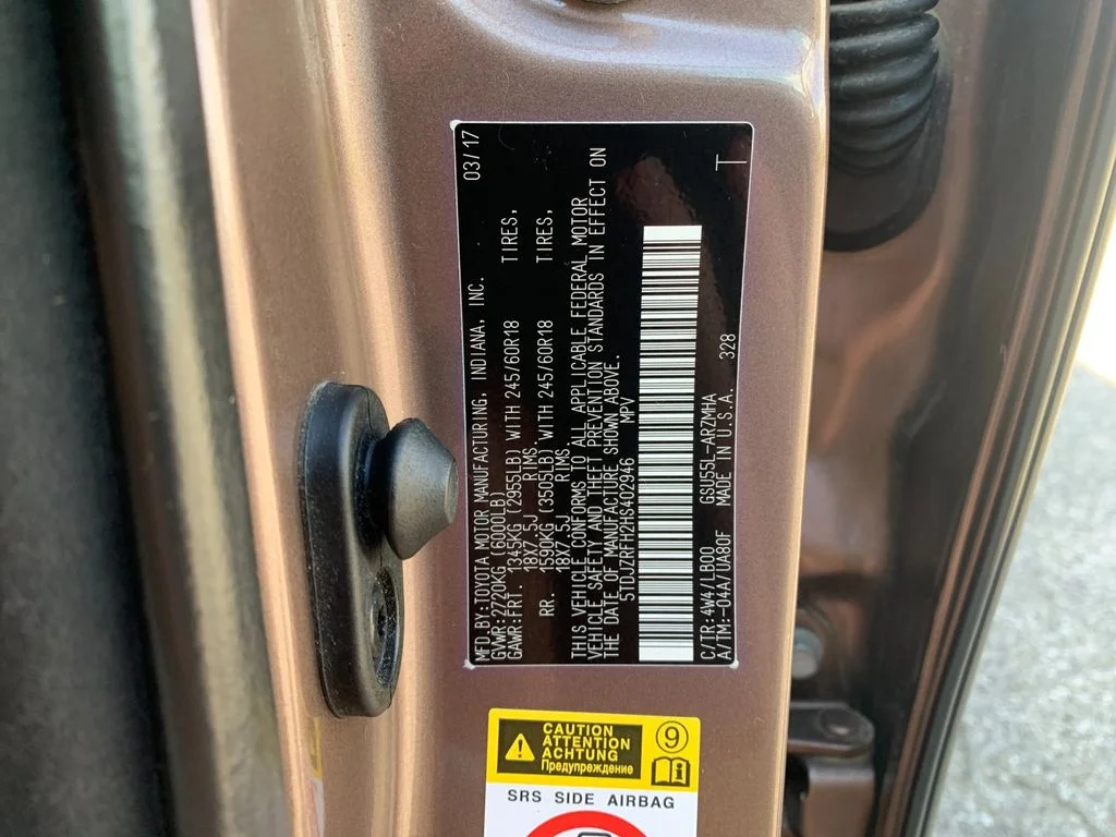 Used 2017 Brown Toyota XLE image 37