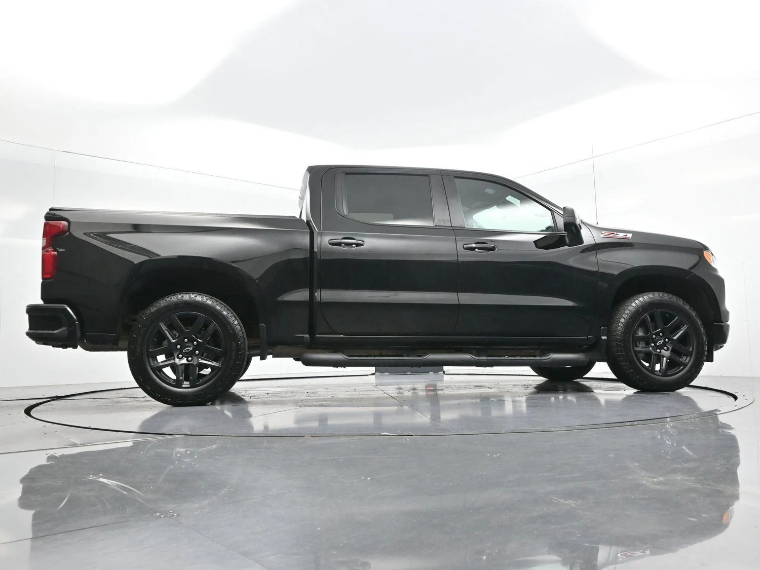 Used 2023 Black Chevrolet RST image 47