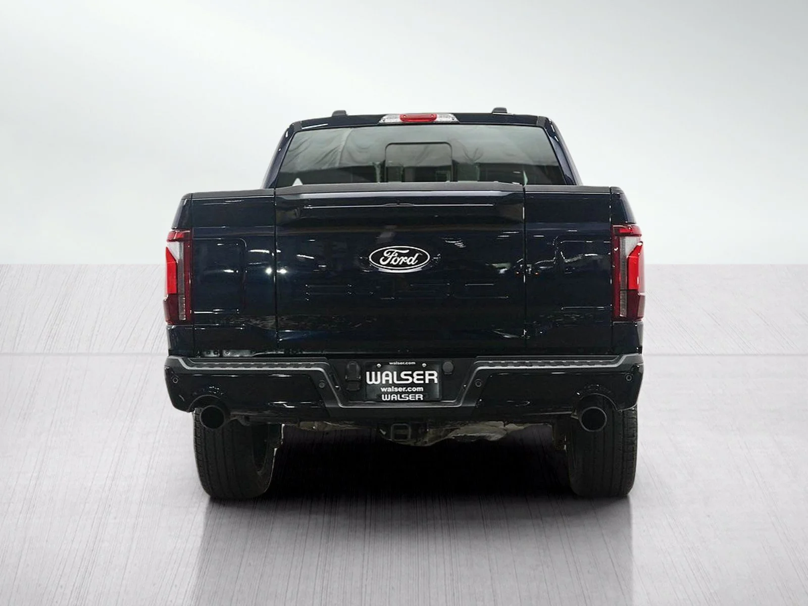 Used 2025 Atlas Blue Metallic Ford LARIAT image 4