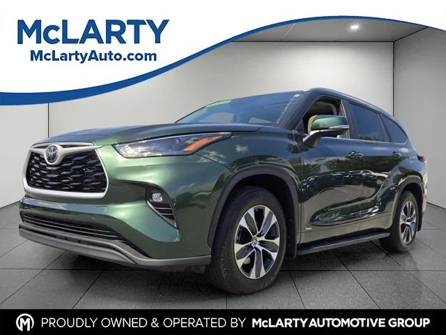 Used 2025 Cypress TOYOTA XLE image 1
