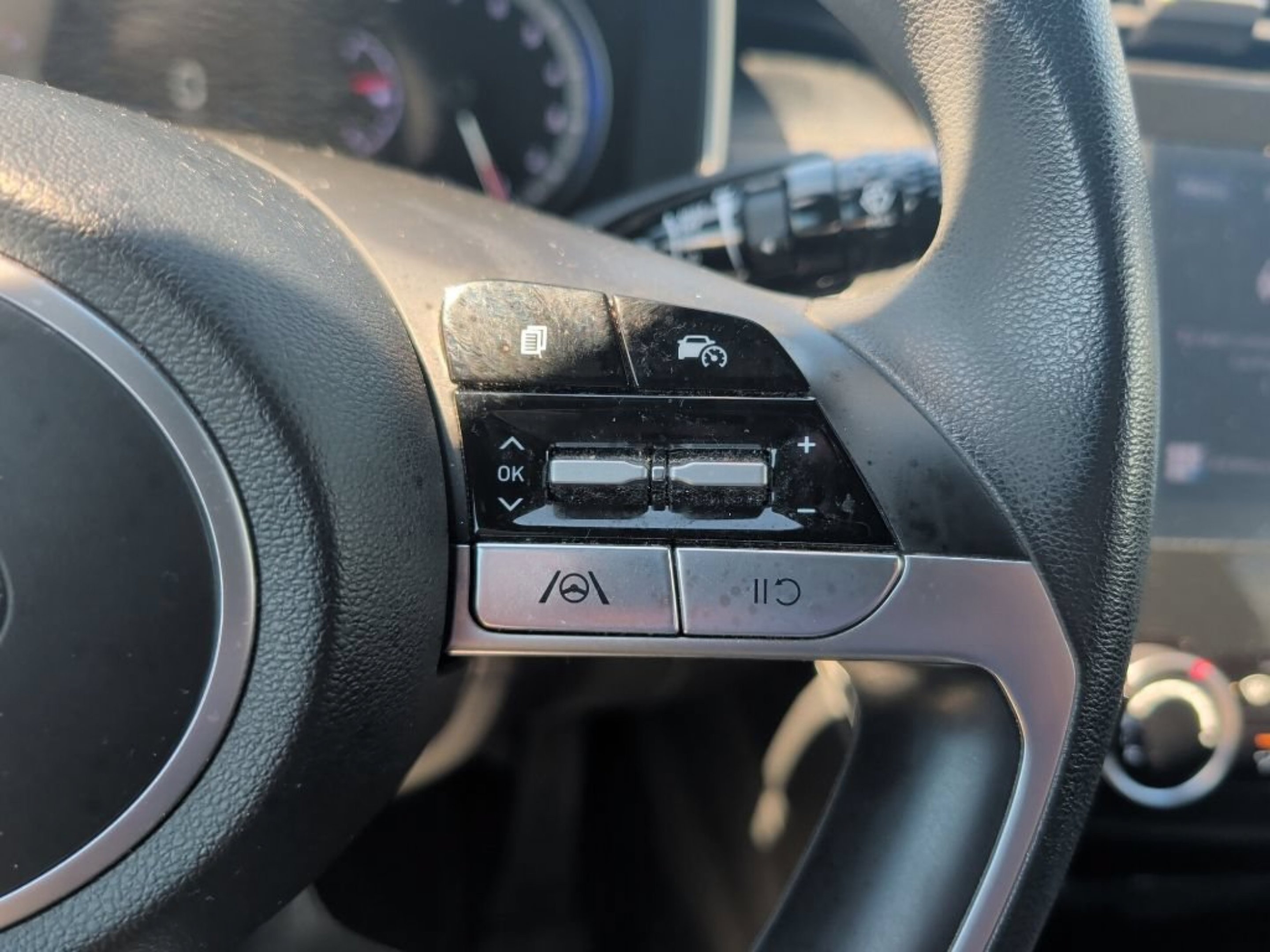Used 2023 Atlas White Hyundai SEL image 20