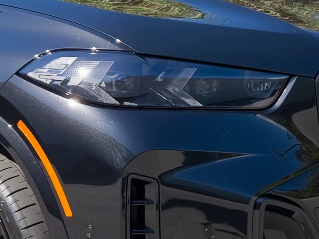New 2026 Black Sapphire Metallic BMW M60i image 8