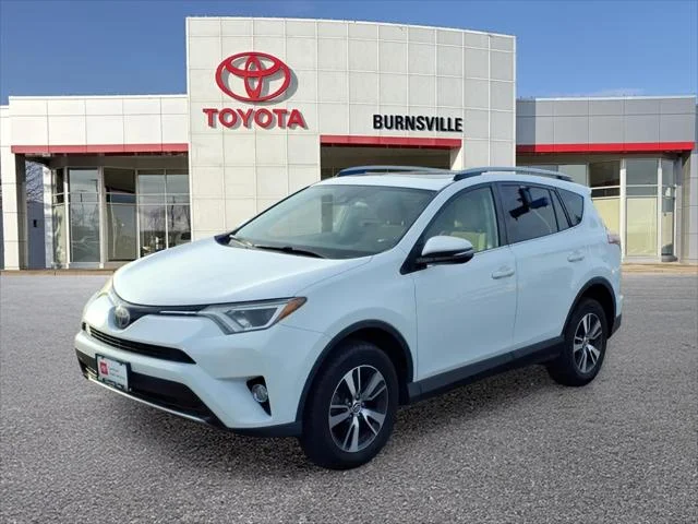 Certified Used 2017 SUPER WHITE Toyota  image 8