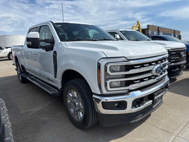 Used 2023 White Ford Lariat image 1