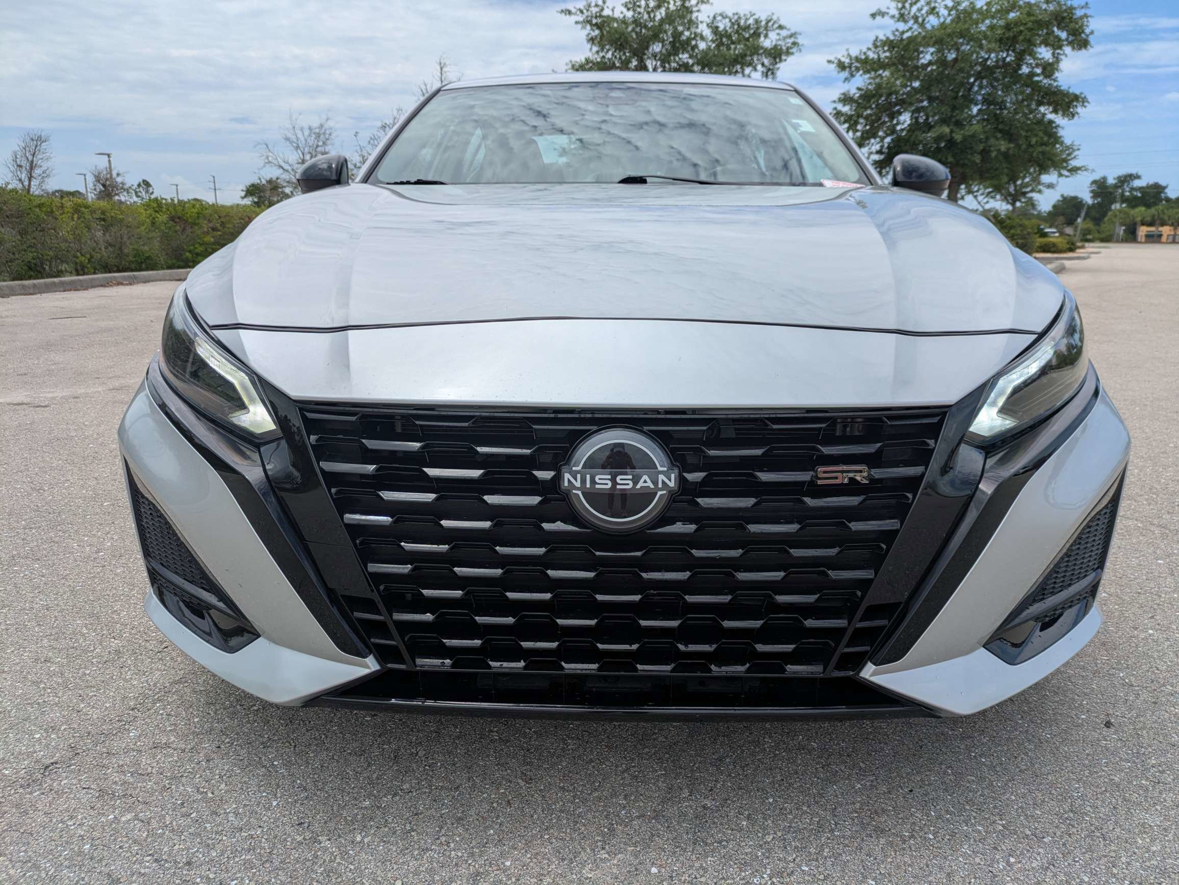 2023 Nissan Altima SR - Photo 3
