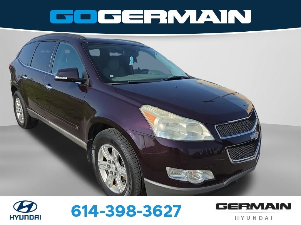 Used 2010 Red Chevrolet 2LT image 1
