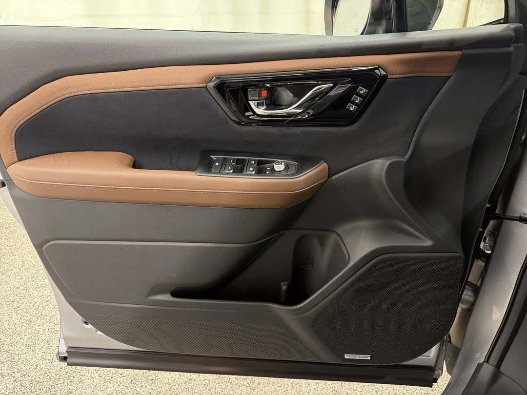 New 2026 Ice Silver Metallic Subaru Touring image 18