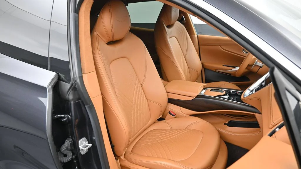 Used 2023 Gray Aston Martin Base image 17