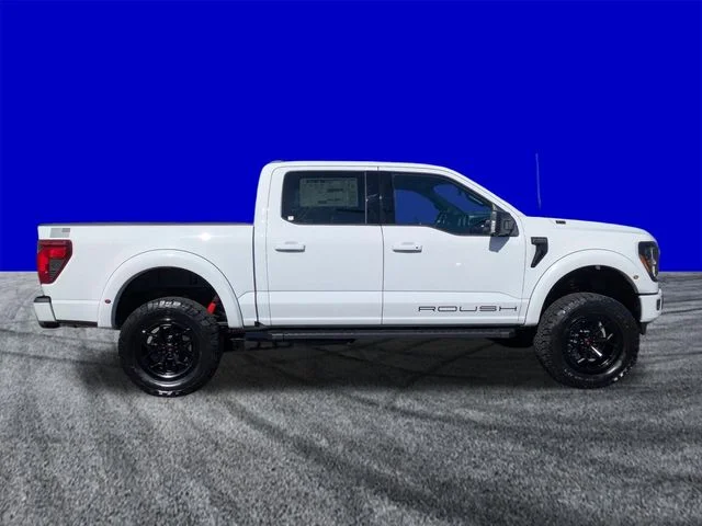 New 2026 Oxford White Ford XLT image 2