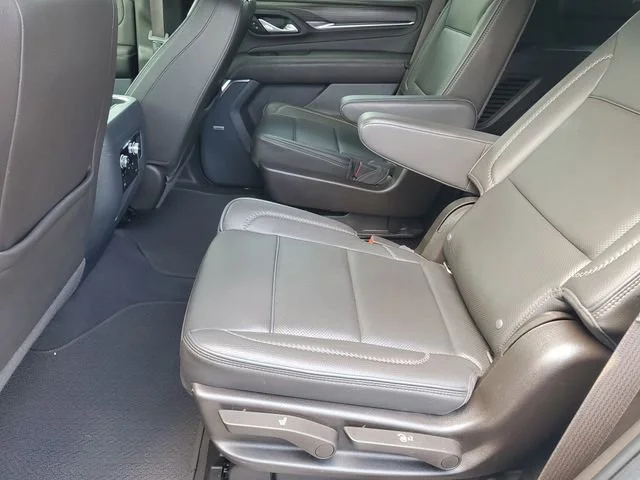 Used 2022 Pearl Beige Metallic GMC Denali image 22