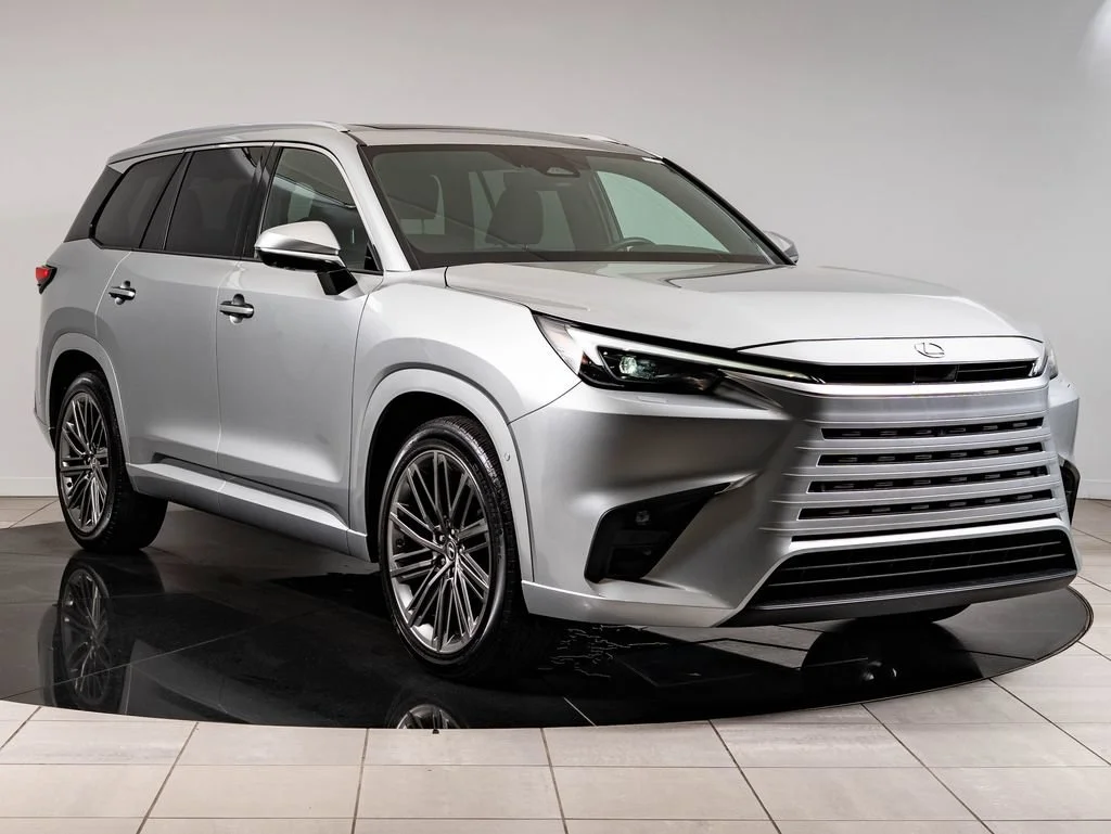 Used 2025 Celestial Silver Metallic Lexus 350 Luxury image 12
