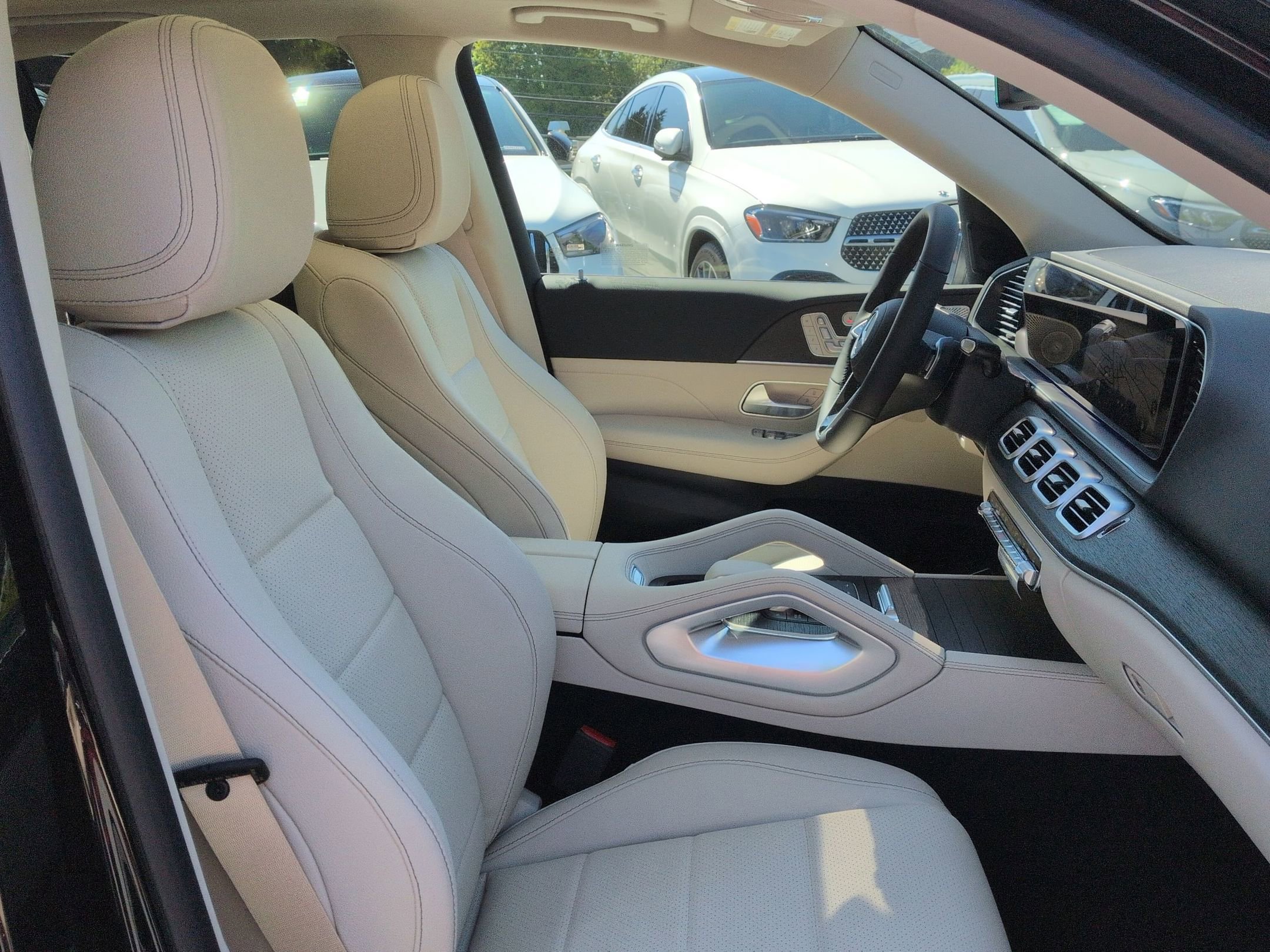 New 2026 Obsidian Black Metallic Mercedes-Benz GLE 350 image 57