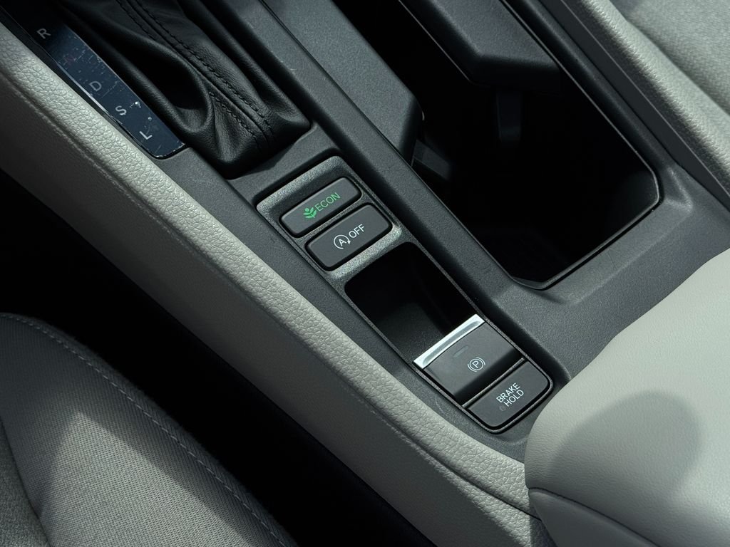 2025 Honda Accord SE - Photo 20