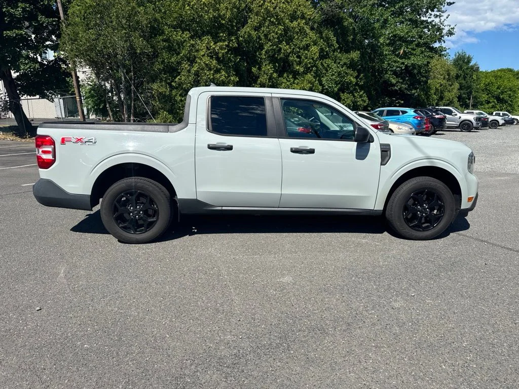 Used 2022 Green Ford XLT image 7