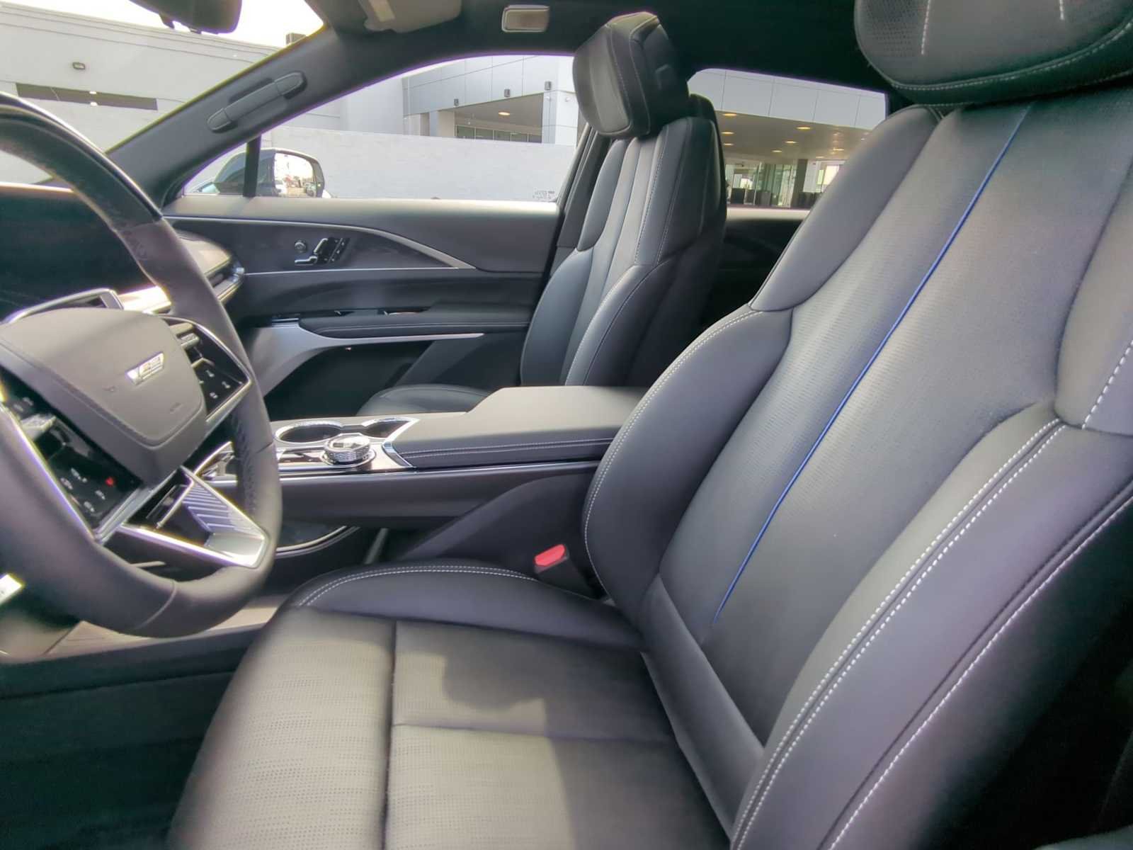 2026 Cadillac LYRIQ V - Photo 24