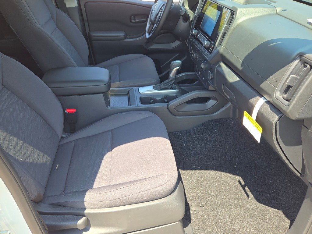 New 2026 Glacier White Nissan Crew Cab S image 5