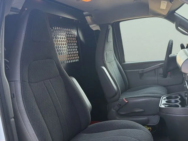 Used 2025 White GMC Work Van image 20