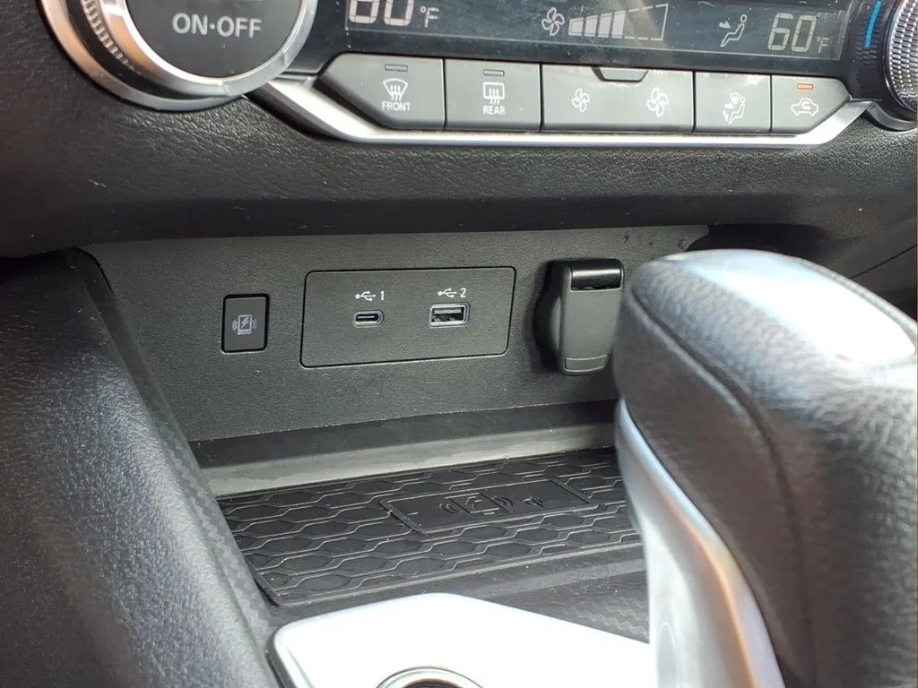 Used 2025 Black Nissan 2.5 SV image 8