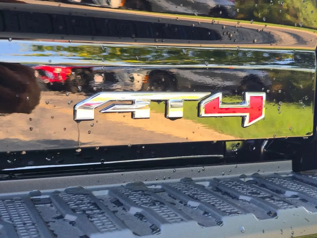 New 2026 Onyx Black GMC AT4 image 34