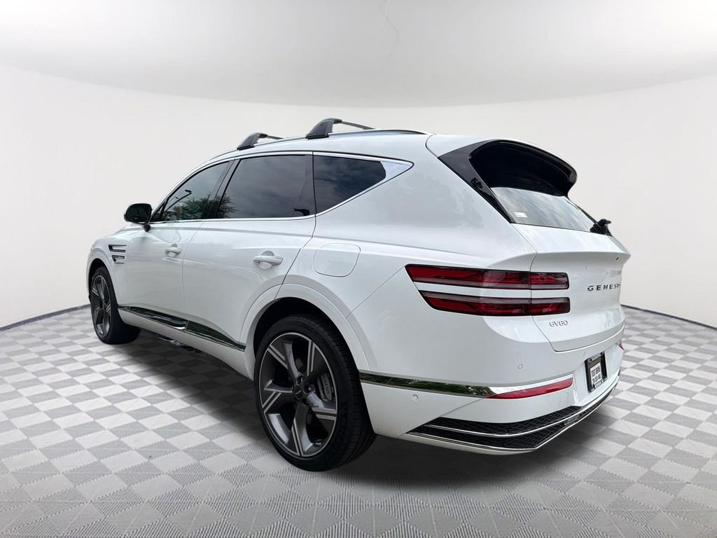 New 2026 White Genesis 2.5T Prestige image 7
