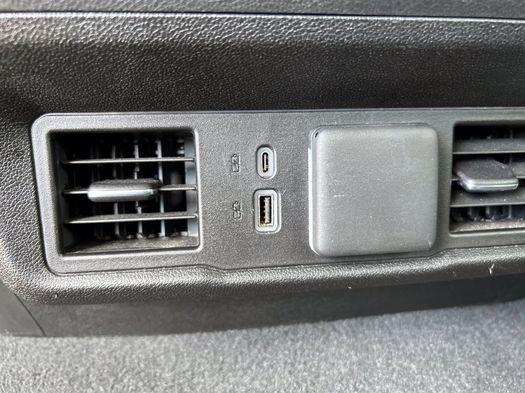 2026 GMC Sierra 1500 SLT - Photo 17