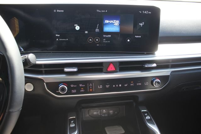 Used 2026 Black Kia EX image 4