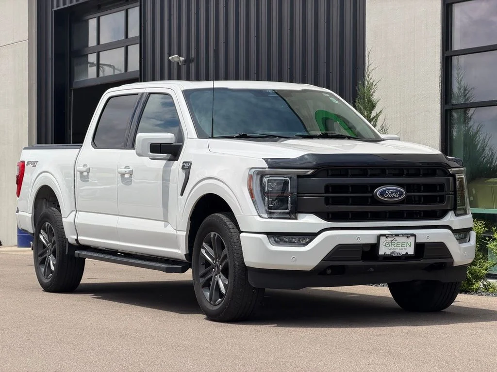 Used 2023 White Ford Lariat image 4