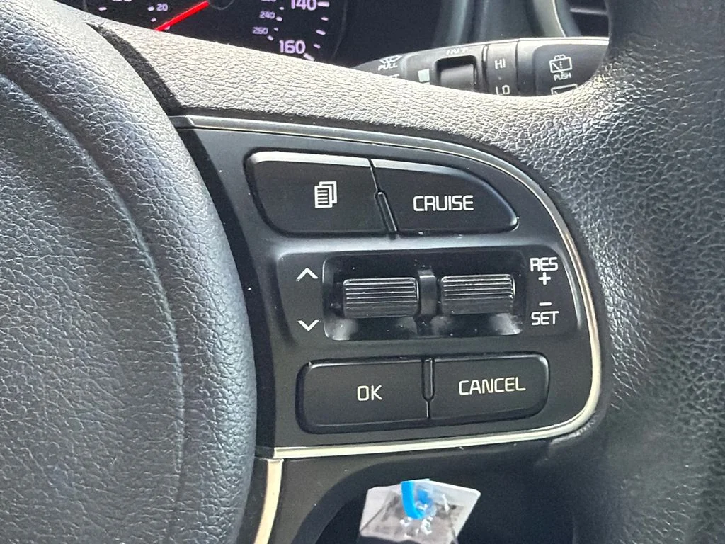Used 2018 Red Kia LX image 25