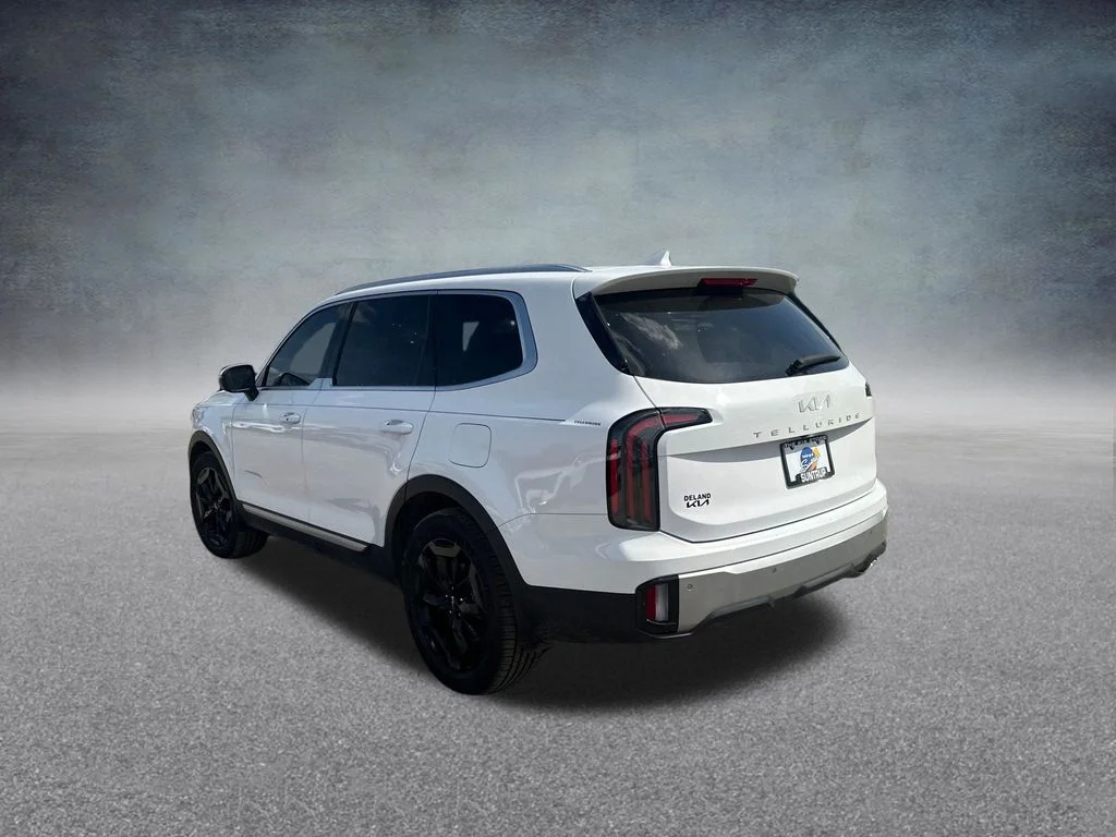 Used 2024 White Kia EX image 38