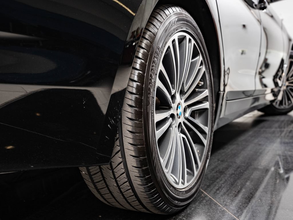 Used 2019 Jet Black BMW 540i image 49