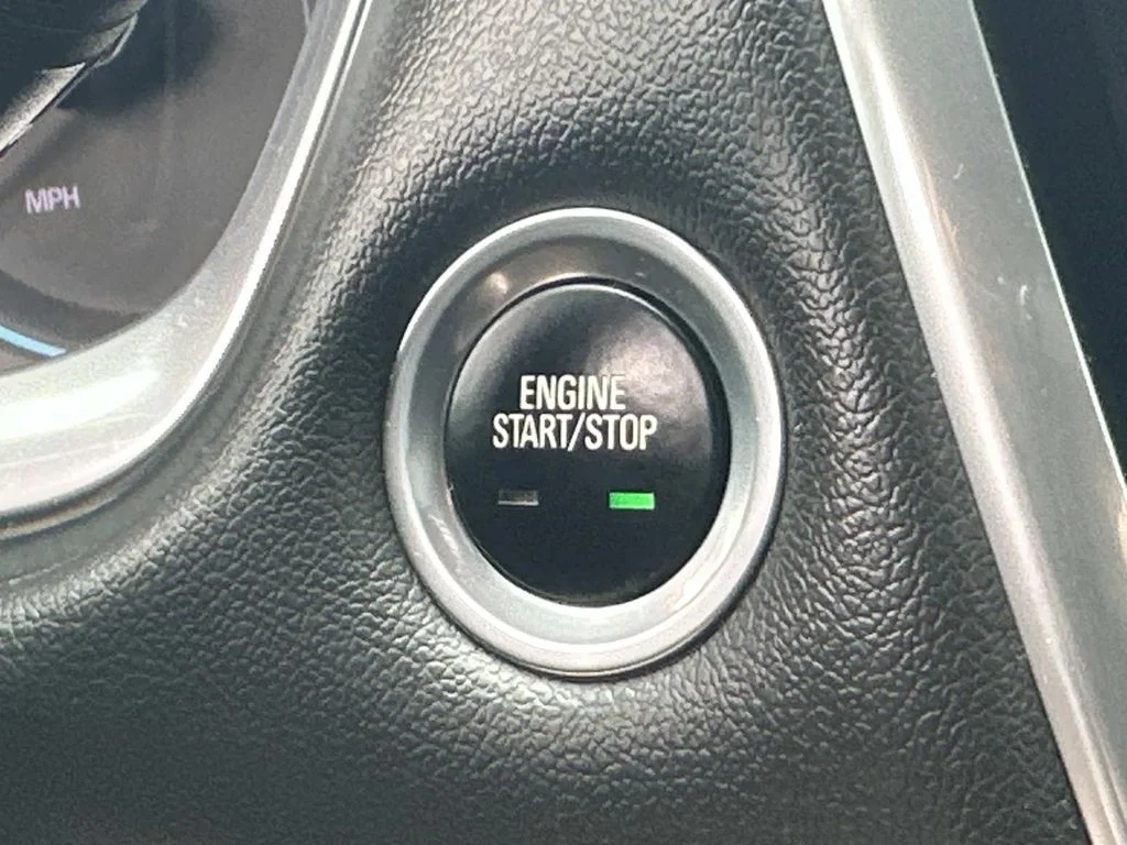 Used 2022  Chevrolet LT image 25