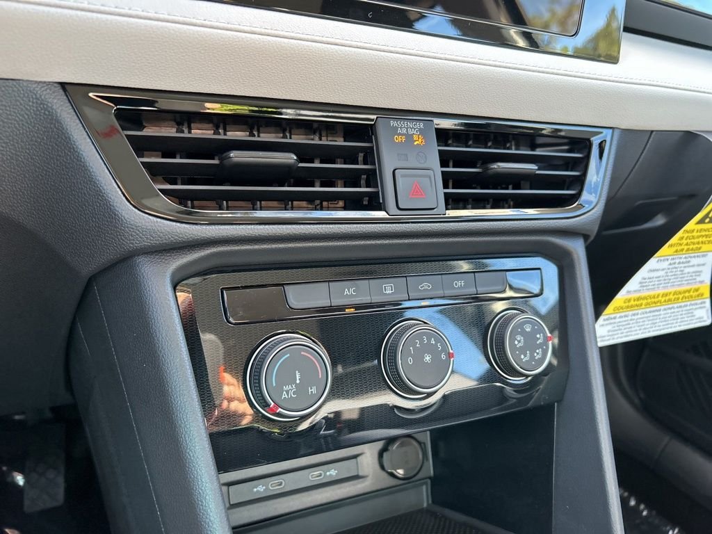 New 2026 Black Volkswagen 1.5T S image 34