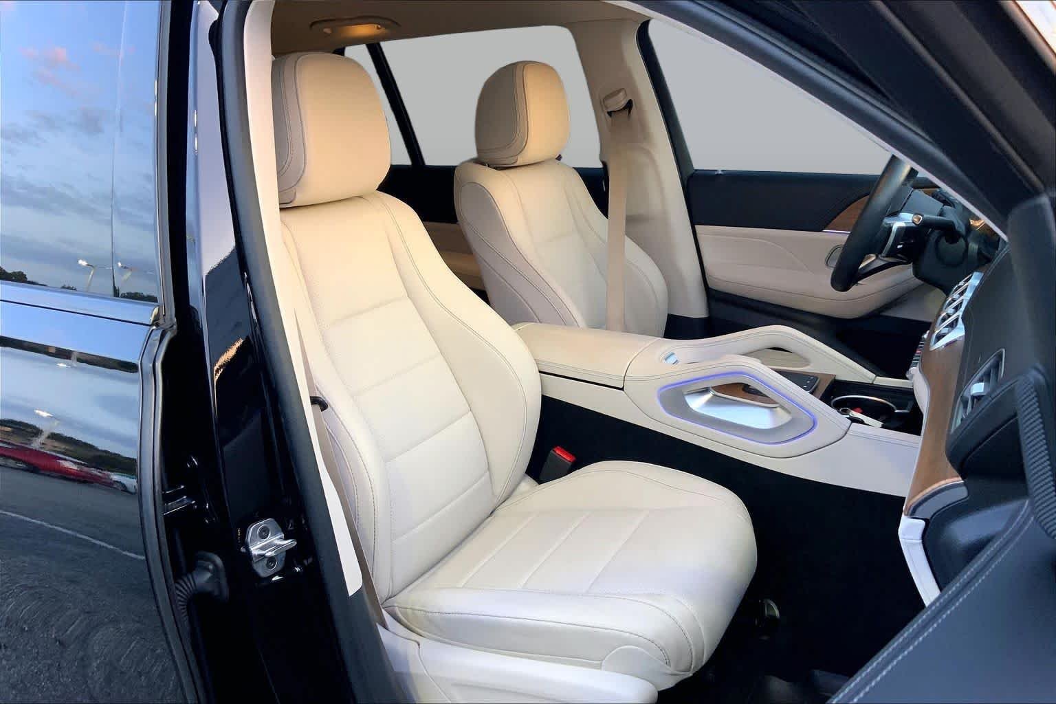 Used 2025 Twilight Blue Metallic Mercedes-Benz GLS 450 image 8