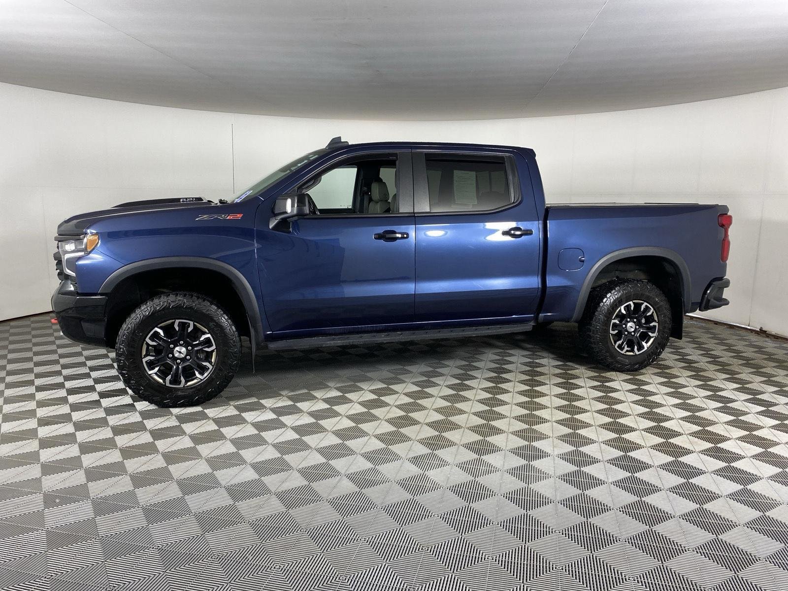 Used 2022 Northsky Blue Metallic Chevrolet ZR2 image 4