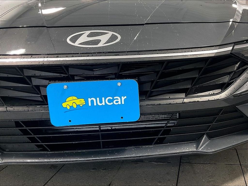 Used 2024 Gray Hyundai SE image 31