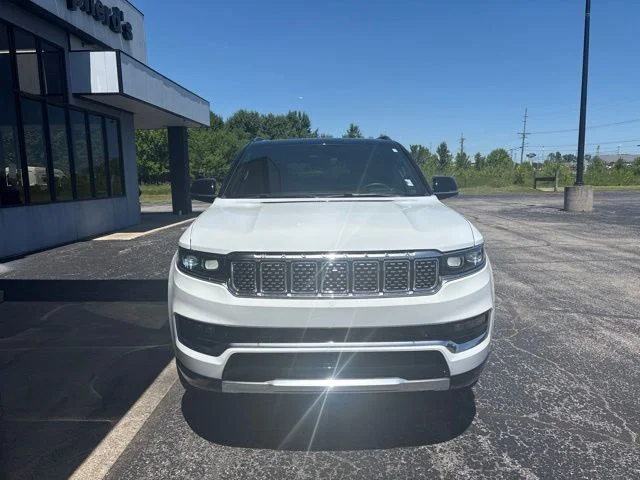 Used 2023 White Jeep Series III image 9