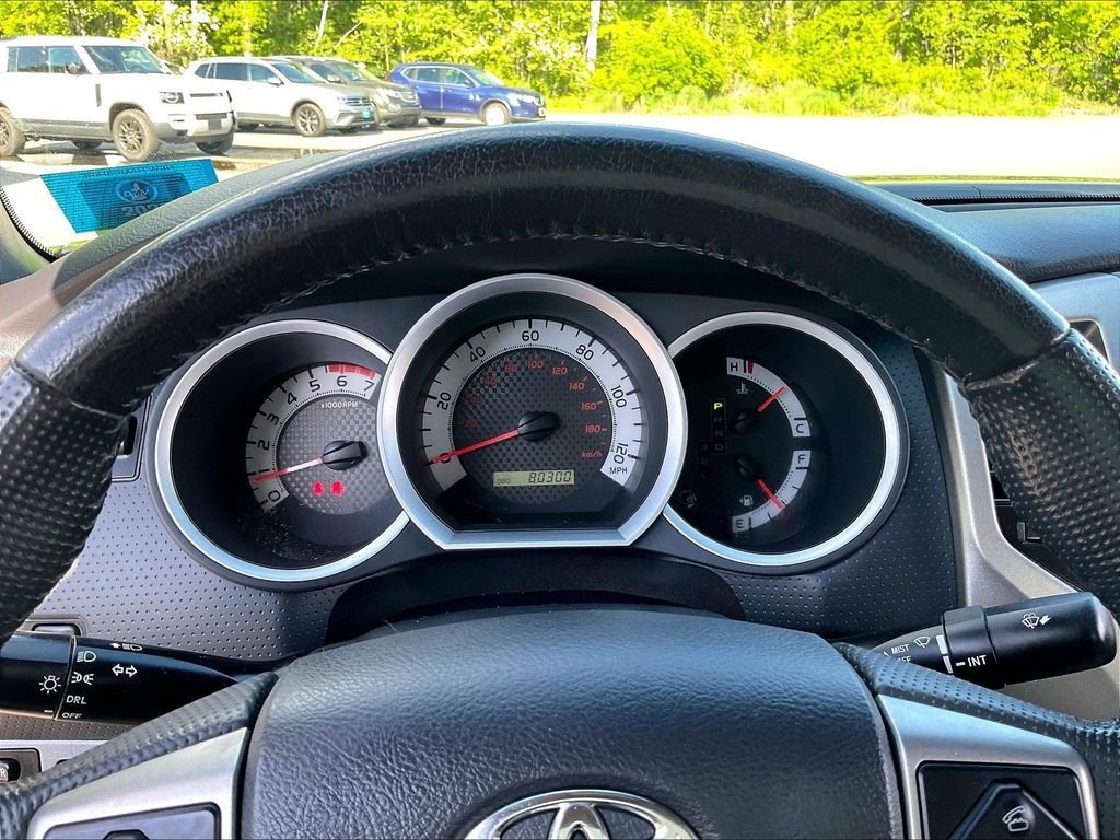 Used 2014 Gray Toyota Base image 15