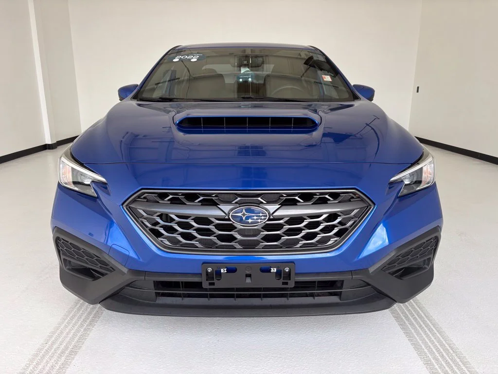Used 2022 Blue Subaru Base image 12