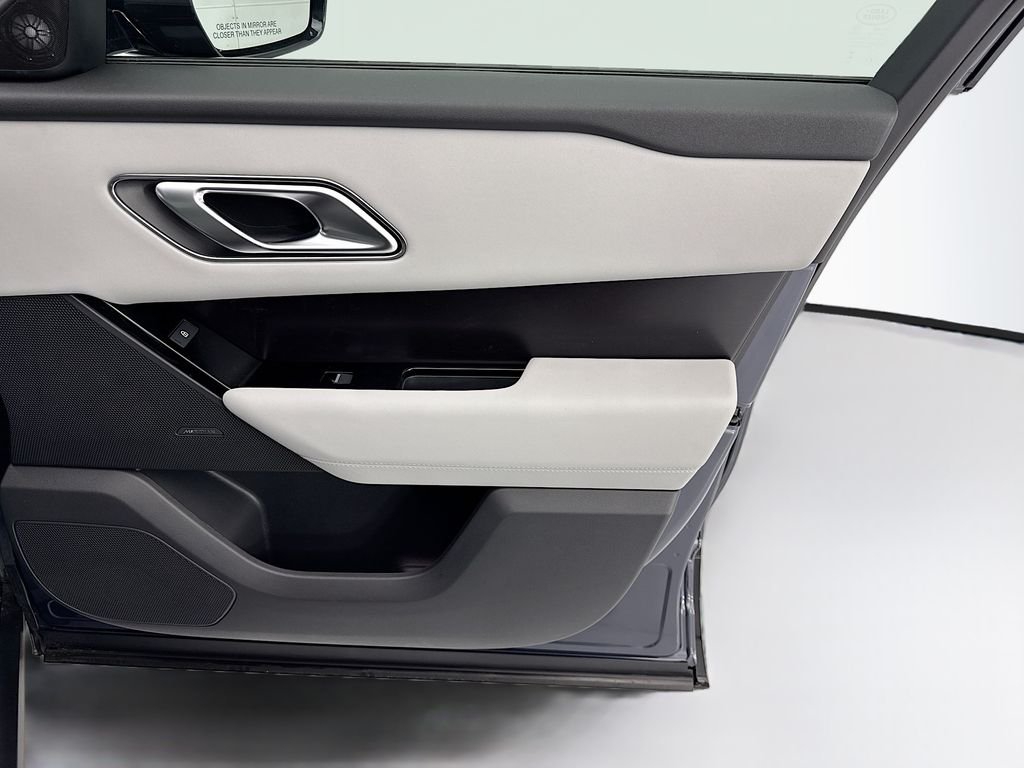 New 2026 Varesine Blue Land Rover Dynamic SE image 24