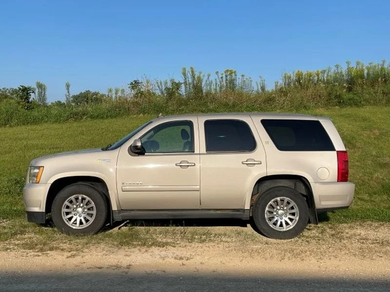 Used 2009 Silver Birch Metallic Chevrolet Hybrid image 7