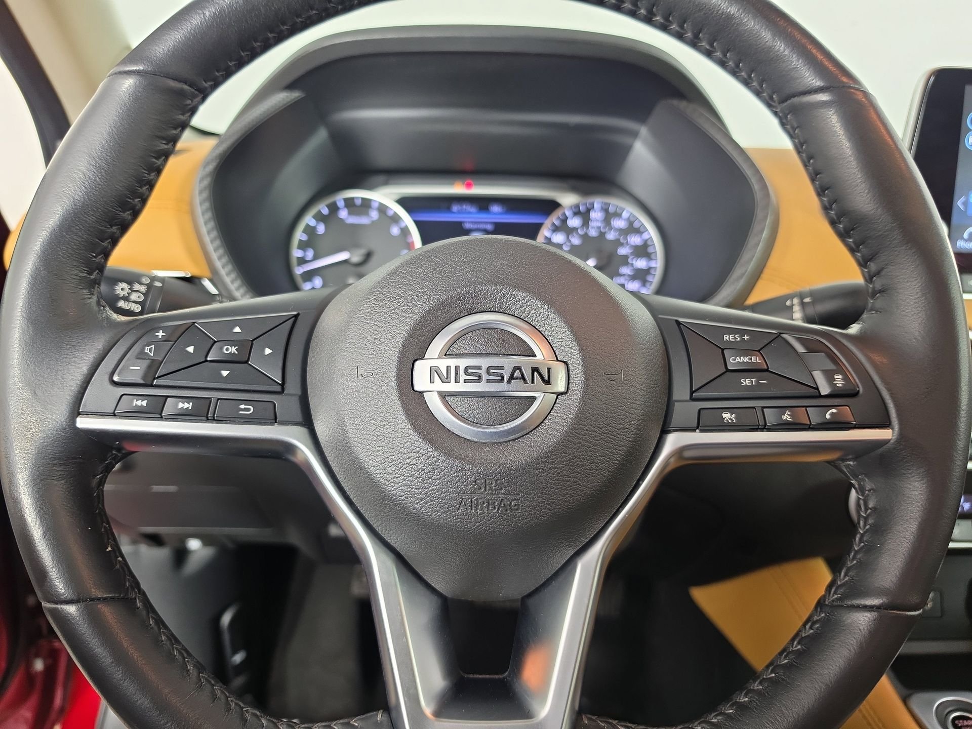Used 2022 Red Nissan SV image 21