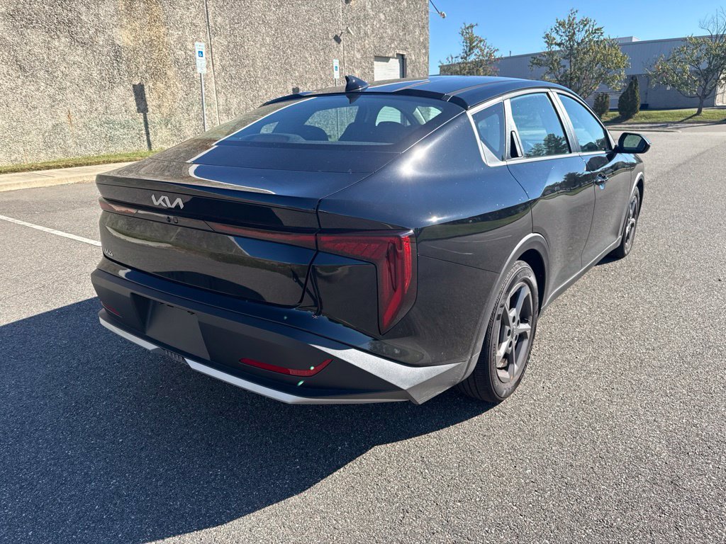 Used 2026 Black Kia LXS image 7