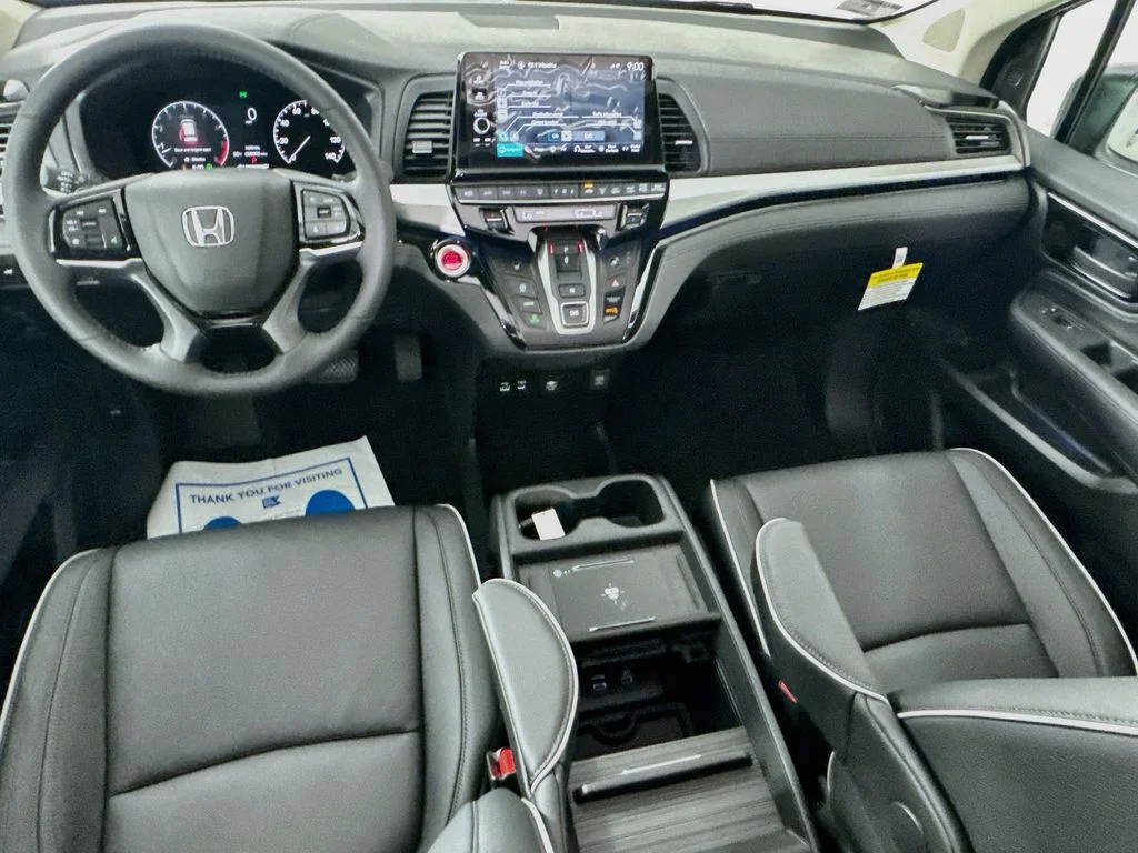 New 2026 Solar Silver Metallic Honda Touring image 28