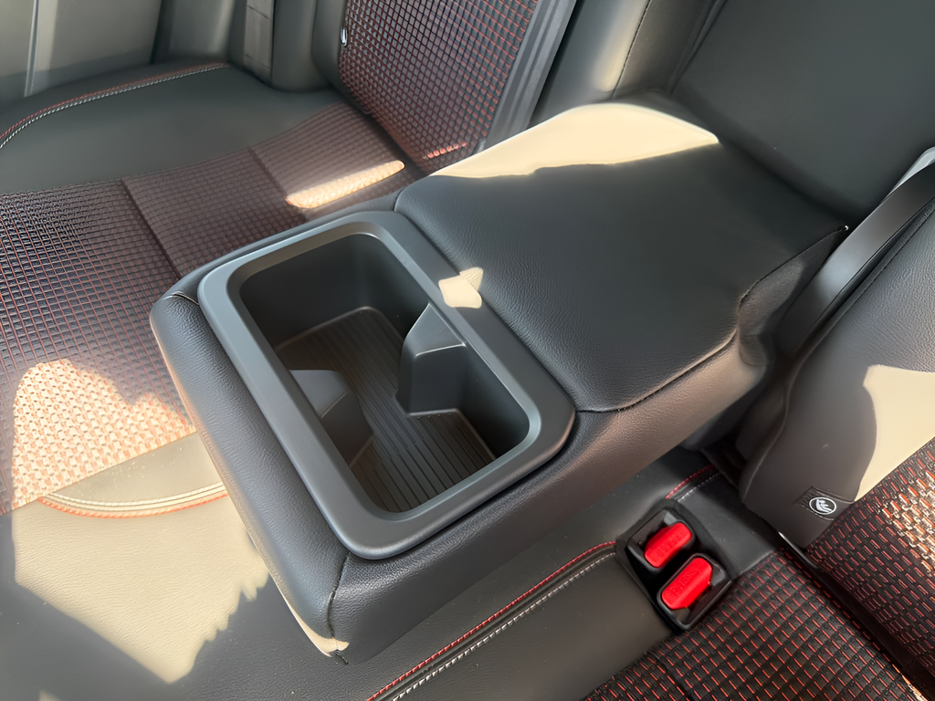 2026 Nissan KICKS SR - Photo 23