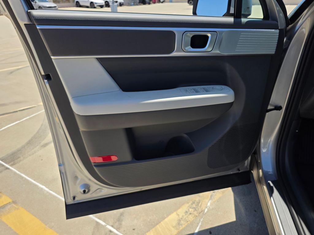 New 2026 Silver Hyundai SE image 18