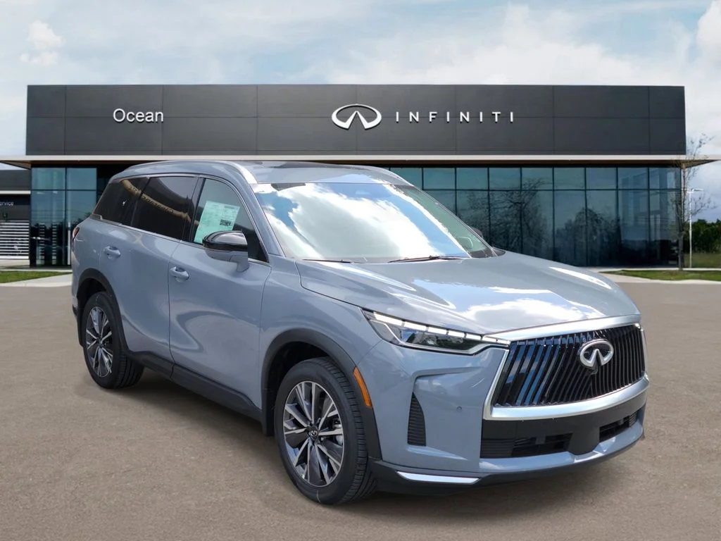 New 2027 HARBOR GRAY INFINITI Luxe FWD image 2