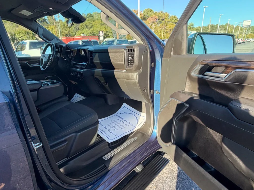 Used 2023 NORTHSKY BLUE METALLIC Chevrolet LT image 13