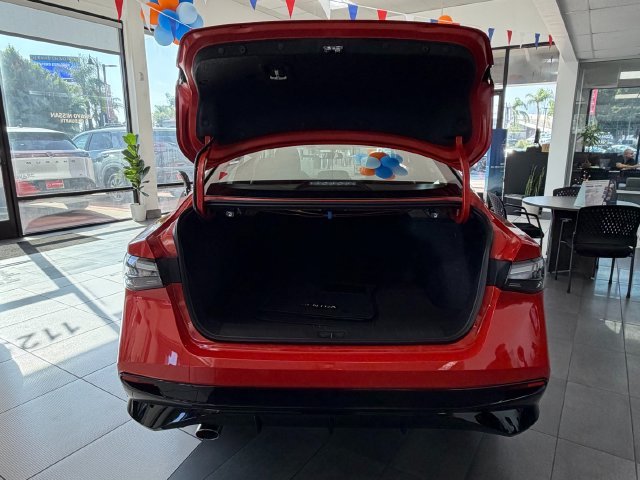 New 2027 Energetic Ember / Super Black Two-tone Nissan SR image 7